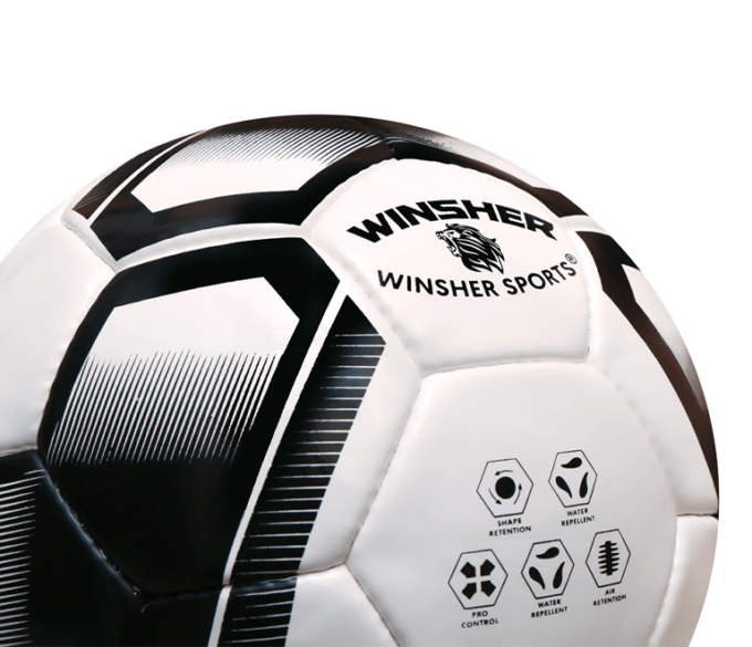 winsher-triumph-match-football-black-white